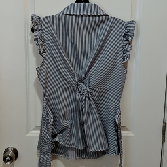 Ravi Famous London Top - Picture 2 of 8